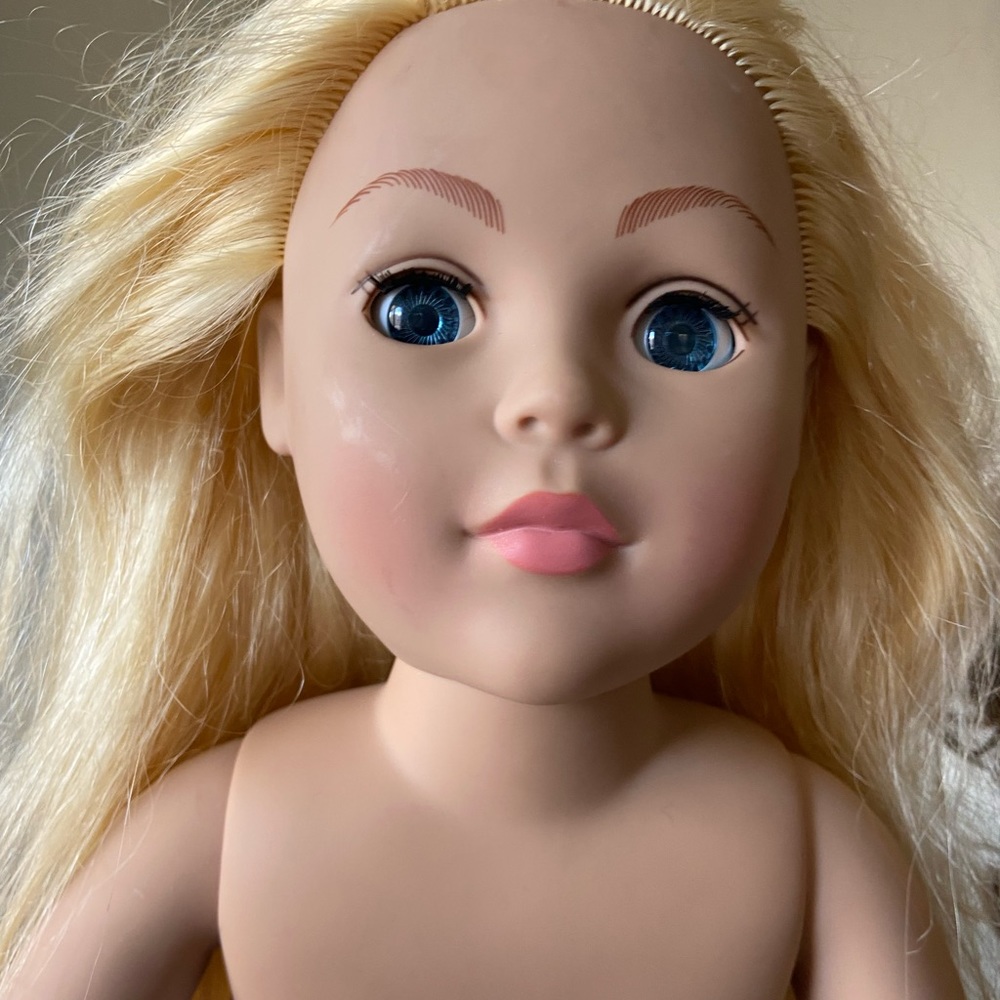 Dolls - Picture 7 of 15